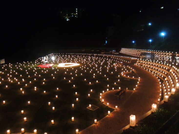 熱川温泉キャンドルナイト　開催！！　～夜の公園を灯す　無数のキャンドル　～